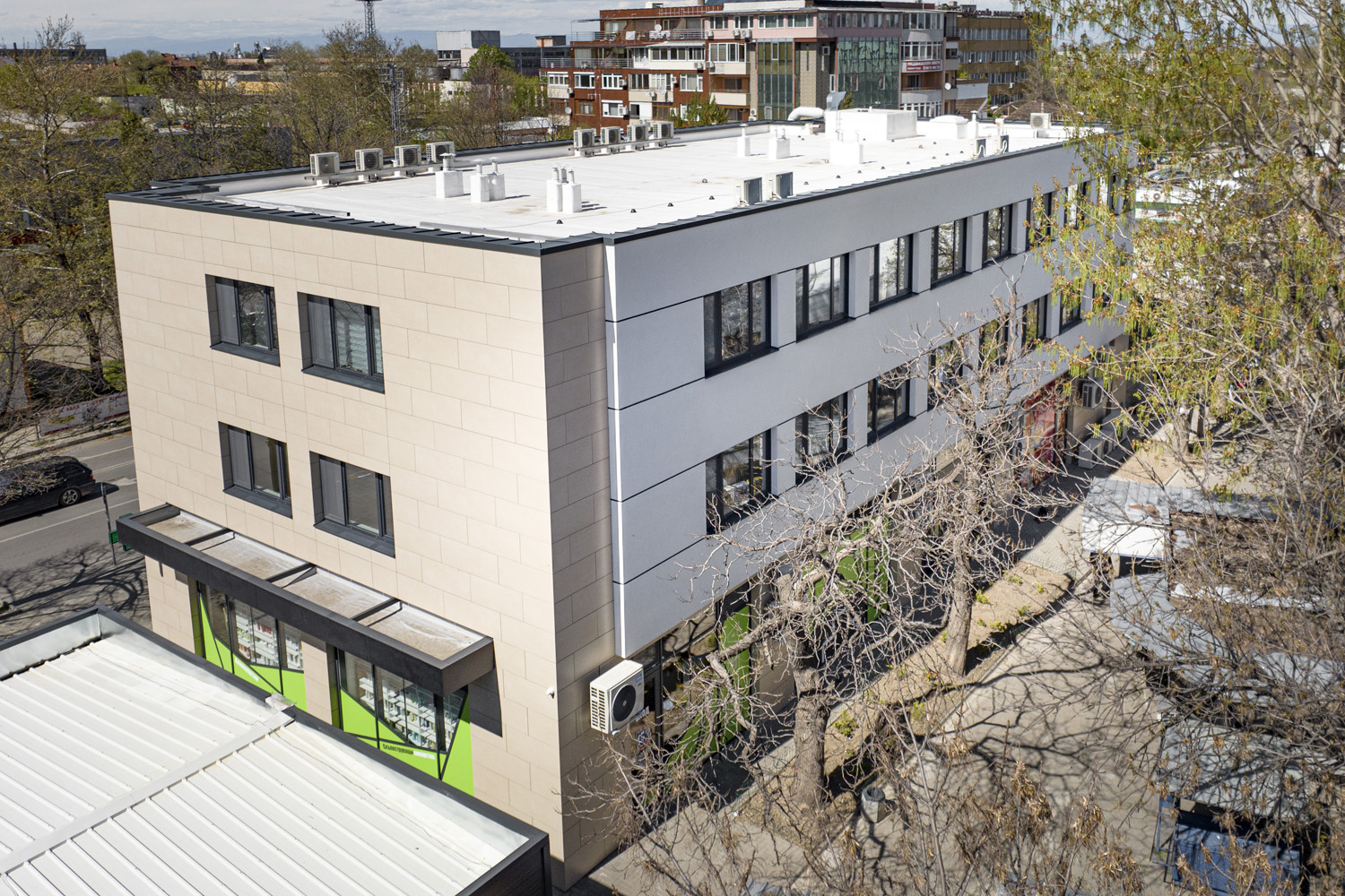 Gebouw in Asenovgrad: Foto 1