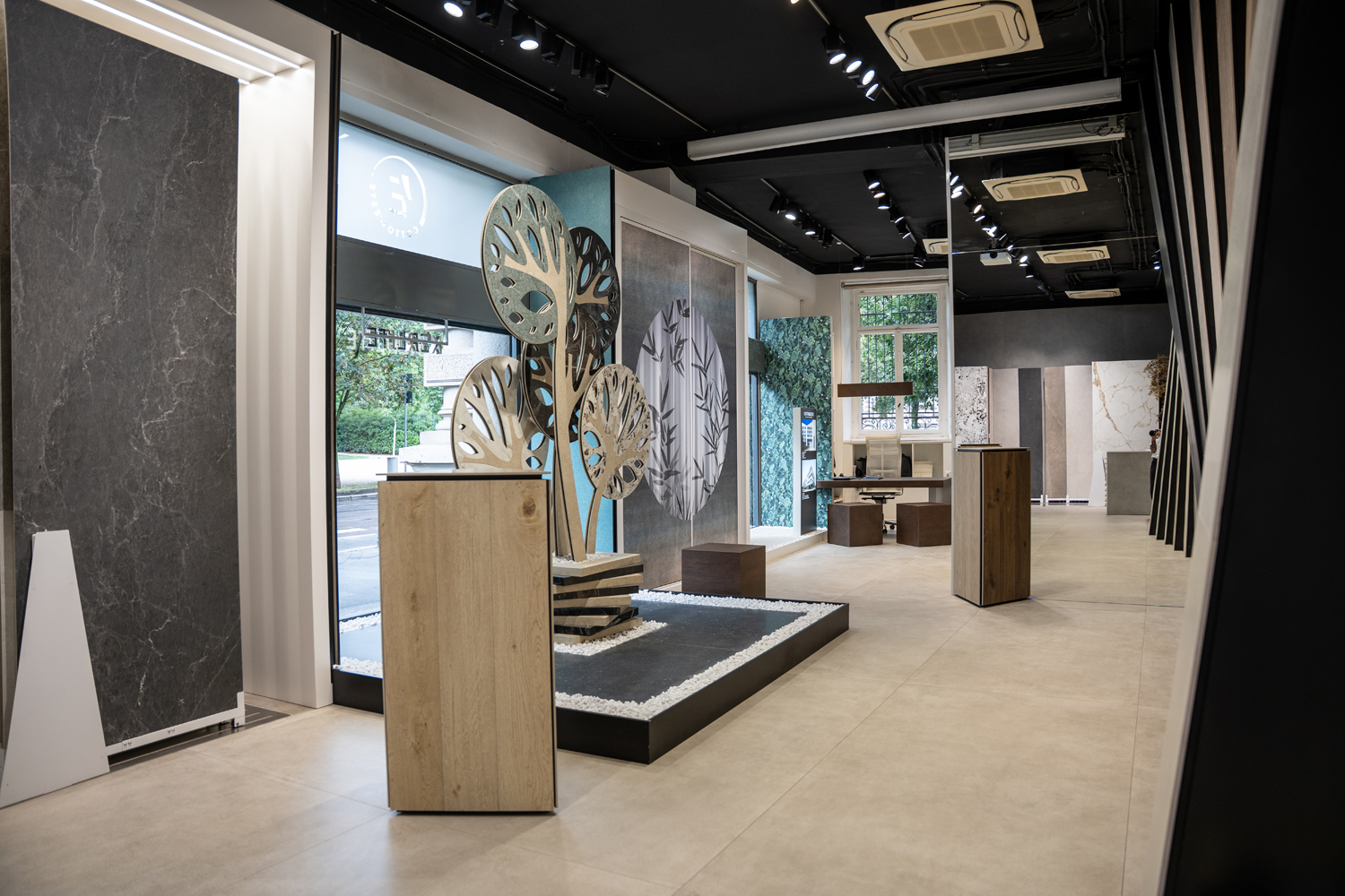 SHOWROOM MILAAN: Foto 5